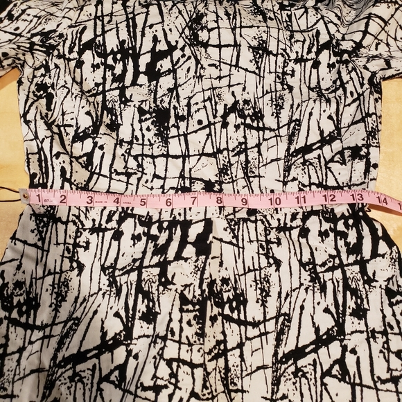 Custom designed peplum top, fully lined - Picture 6 of 7